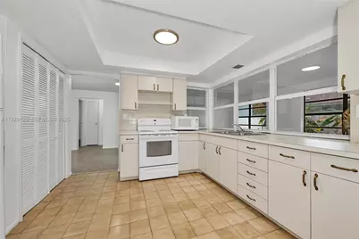 2311 NW 73rd Ave, Sunrise, FL 33313 - Photo 17