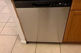 212 Lake Pointe Dr, Oakland Park, FL 33309 - Photo 17