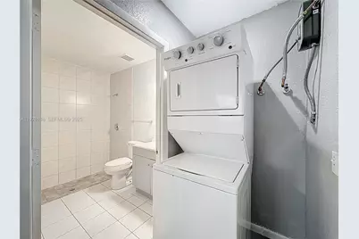530 NE 34th St #1, Pompano Beach, FL 33064 - Photo 33