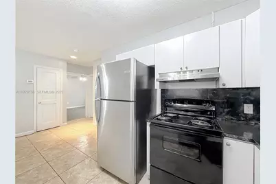 530 NE 34th St #1, Pompano Beach, FL 33064 - Photo 19