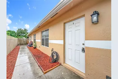 530 NE 34th St #1, Pompano Beach, FL 33064 - Photo 5
