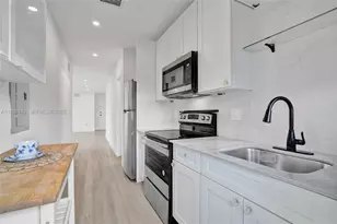 1721 SW 13th St, Miami, FL 33145 - Photo 15