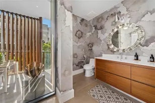 3581 E Glencoe St, Miami, FL 33133 - Photo 15