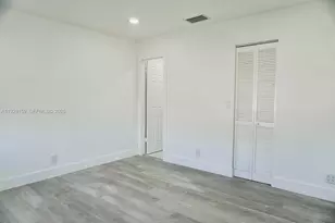 7800 SW 8th Ct, North Lauderdale, FL 33068 - Photo 9