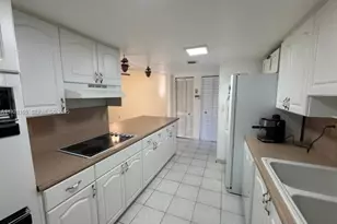 1001 E Three Islands Blvd, Hallandale Beach, FL 33009 - Photo 29