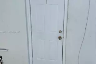 2765 NW 55th St, Miami, FL 33142 - Photo 9