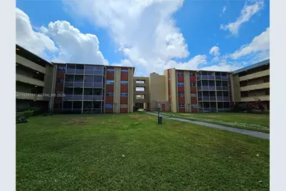 3610 NW 21st St #206, Lauderdale Lakes, FL 33311 - Photo 11