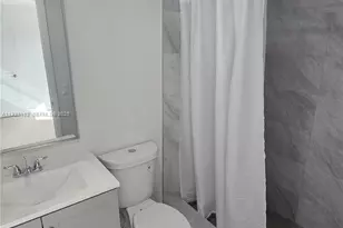 9375 Fontainebleau Blvd, Miami, FL 33172 - Photo 15