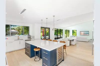 317 Bayberry Dr, Plantation, FL 33317 - Photo 3