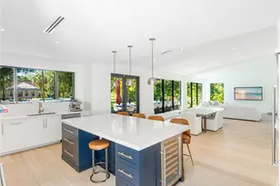 317 Bayberry Dr, Plantation, FL 33317 - Photo 3