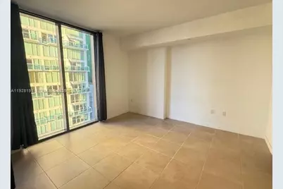 31 SE 6th St #1804, Miami, FL 33131 - Photo 7