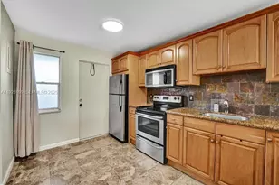 950 Hillcrest Dr, Hollywood, FL 33021 - Photo 11