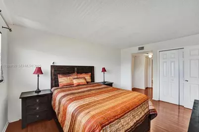 950 Hillcrest Dr #112, Hollywood, FL 33021 - Photo 21