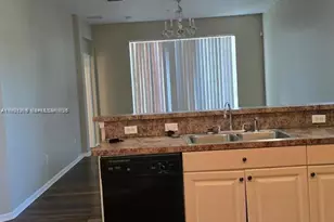 2002 Freeport Ln, Riviera Beach, FL 33404 - Photo 5