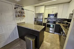 20160 NE 3rd Ct, Miami, FL 33179 - Photo 39