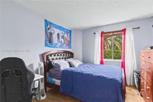 7464 S Pinewalk Dr S, Margate, FL 33063 - Photo 27