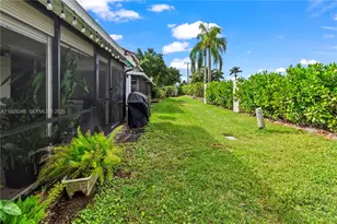 7464 S Pinewalk Dr S, Margate, FL 33063 - Photo 29