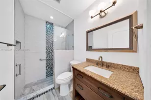 7417 Twin Sabal Dr, Miami Lakes, FL 33014 - Photo 13