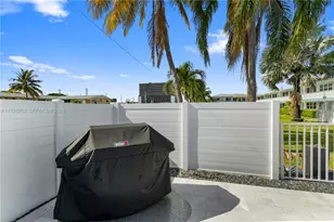 801 Atlantic Shores Blvd, Hallandale Beach, FL 33009 - Photo 25