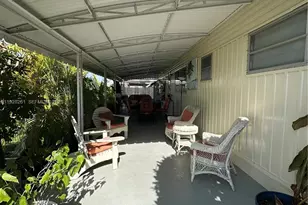 573 NE 47th Ct, Deerfield Beach, FL 33064 - Photo 25