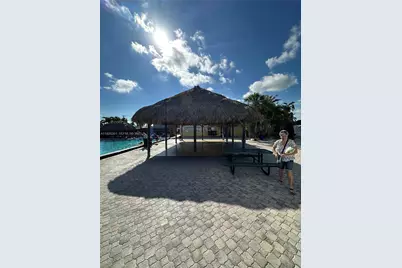 573 NE 47Ct, Deerfield Beach, FL 33064 - Photo 33