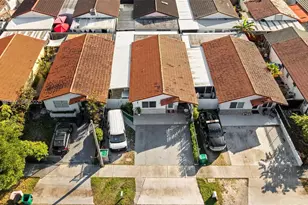 8822 NW 112th Terrace, Hialeah Gardens, FL 33018 - Photo 37