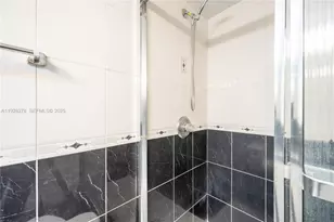 5900 Collins Ave, Miami Beach, FL 33140 - Photo 31