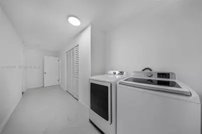 11390 NW 37th St, Coral Springs, FL 33065 - Photo 23