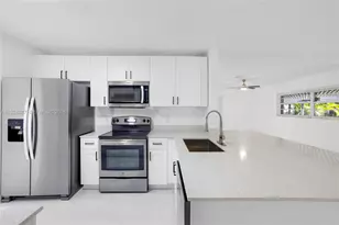 11390 NW 37th St, Coral Springs, FL 33065 - Photo 9