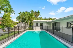 965 NE 171 St, Miami, FL 33162 - Photo 1