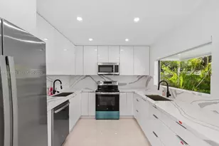 965 NE 171 St, Miami, FL 33162 - Photo 17