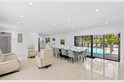 965 NE 171st St, Miami, FL 33162 - Photo 19