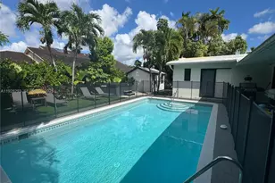 965 NE 171 St, Miami, FL 33162 - Photo 7