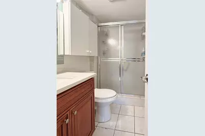 501 Blue Heron Dr #220-A, Hallandale Beach, FL 33009 - Photo 11