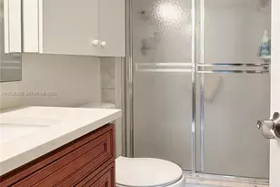 501 Blue Heron Dr, Hallandale Beach, FL 33009 - Photo 11