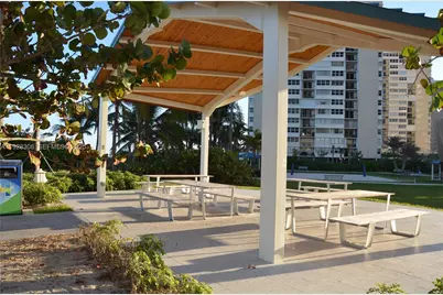 501 Blue Heron Dr #220-A, Hallandale Beach, FL 33009 - Photo 25