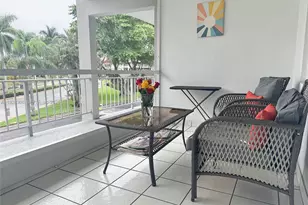 501 Blue Heron Dr, Hallandale Beach, FL 33009 - Photo 17