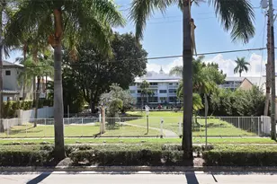 501 Blue Heron Dr, Hallandale Beach, FL 33009 - Photo 23