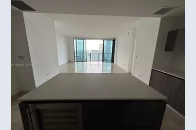 68 SE 6th St #3008, Miami, FL 33131 - Photo 9
