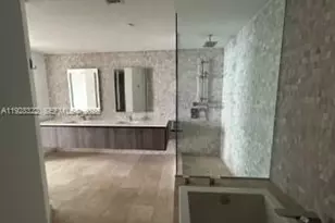 68 SE 6th St, Miami, FL 33131 - Photo 19