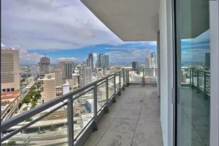 90 SW 3rd St, Miami, FL 33130 - Photo 9