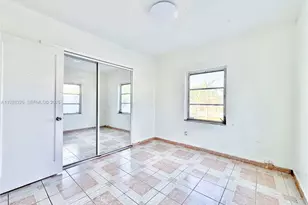 334 W 36th Terrace, Hialeah, FL 33012 - Photo 7