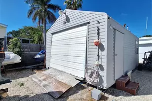 256 Lee Ave, Key Largo, FL 33037 - Photo 3
