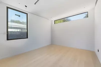 19610 NE 19th Pl, Miami, FL 33179 - Photo 23