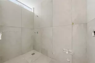 19610 NE 19th Pl, Miami, FL 33179 - Photo 27