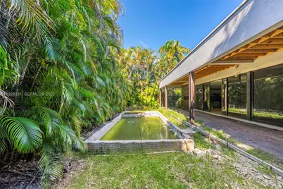 19610 NE 19th Pl, Miami, FL 33179 - Photo 15