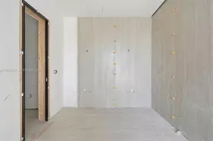 19610 NE 19th Pl, Miami, FL 33179 - Photo 21