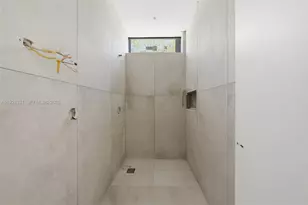 19610 NE 19th Pl, Miami, FL 33179 - Photo 25