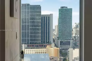 151 SE 1st St, Miami, FL 33131 - Photo 25