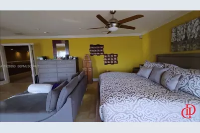 1500 S Treasure Dr, North Bay Village, FL 33141 - Photo 11